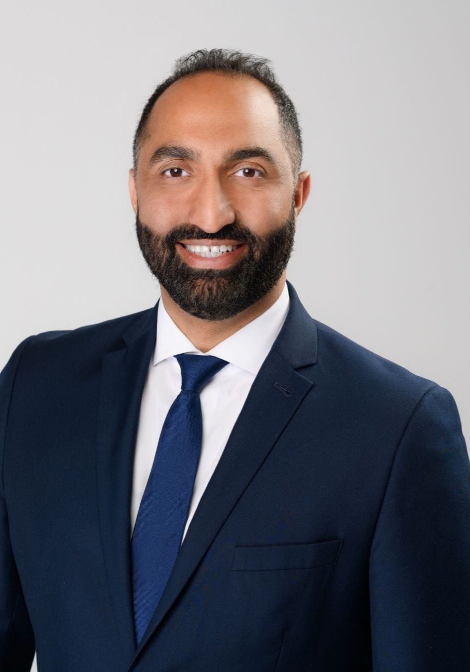 Hardeep Headshot